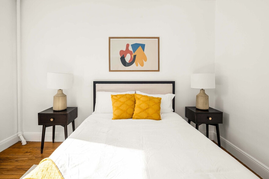 Building Photo - 57 Withers St