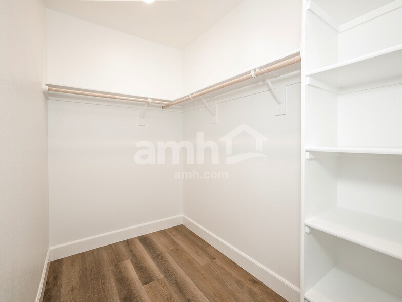Building Photo - 6442 Intuition Ln