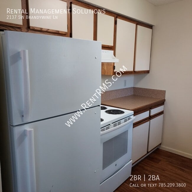 Building Photo - 2137 SW Brandywine Ln