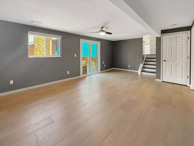 Building Photo - $0 DEPOSIT OPTION. CHARMING 4BED/2.5BATH I...