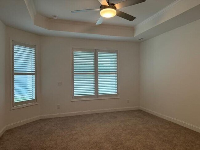 Building Photo - 1705 Pinecliff Ct