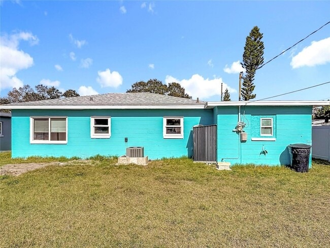 Building Photo - 5810 Tangerine Ave S