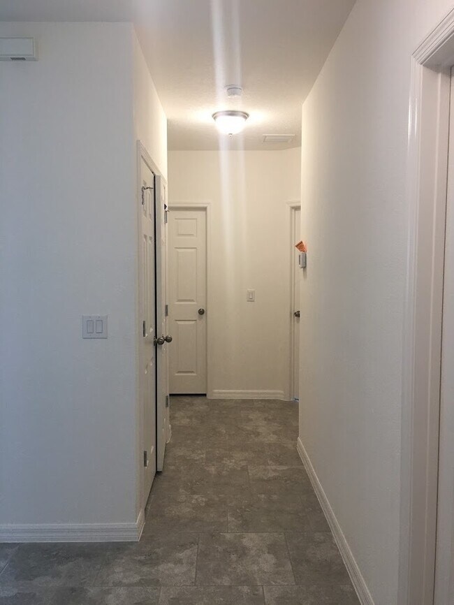 Building Photo - Overlook Reserve-3252 Emilio Pl Kissimmee, FL 34758