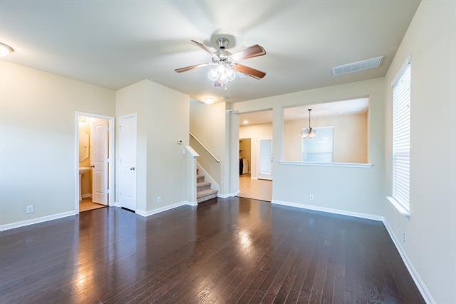Building Photo - 939 Alamo Plaza Dr