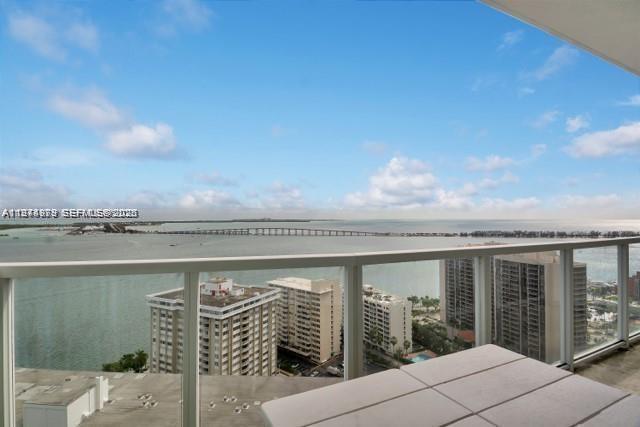 Building Photo - 218 SE 14th St