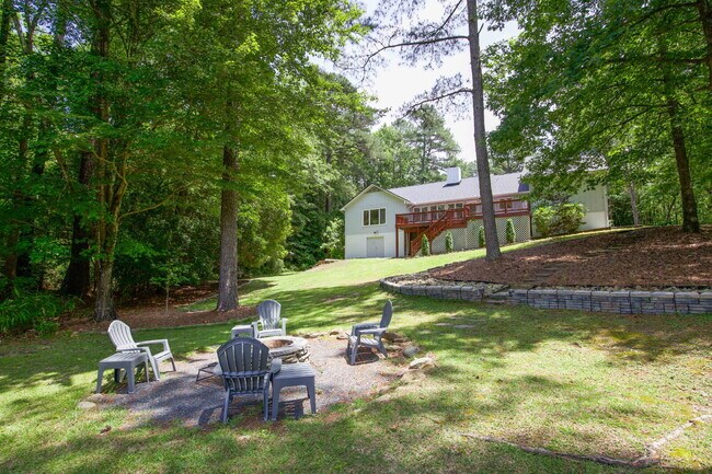Building Photo - 806 Sumac Ln