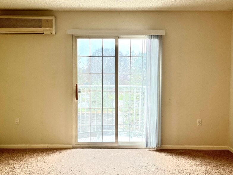 Village Plaza 33 Village Pky Circle Pines MN 55014 Apartment Finder