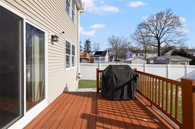 Building Photo - 227 Marshall Ave