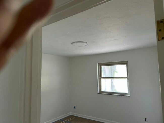 Building Photo - 300 Suburban Rd