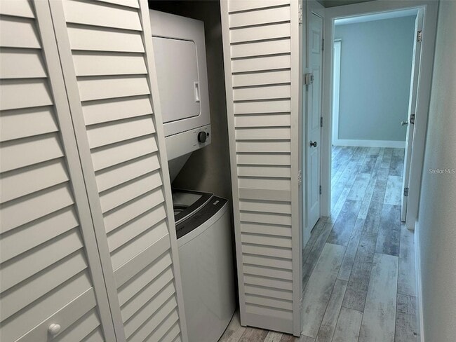 Building Photo - 440 50th Ave N