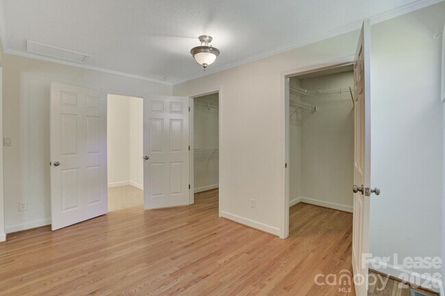 Building Photo - 121 Marshdale Ave SW