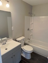 Building Photo - 1018 S Blackwill St