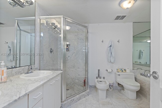 Building Photo - 9455 Collins Ave