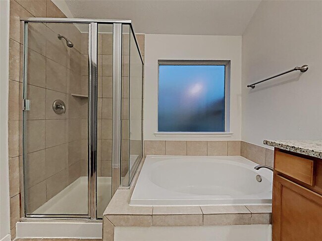 Building Photo - 30114 Saw Oaks Dr