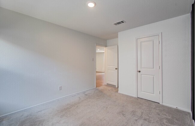 Building Photo - 20966 Zuccala Dr