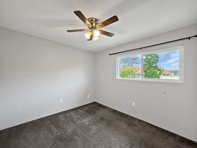 Building Photo - Beautiful 2B/2BA Condo in Mission Valley W...