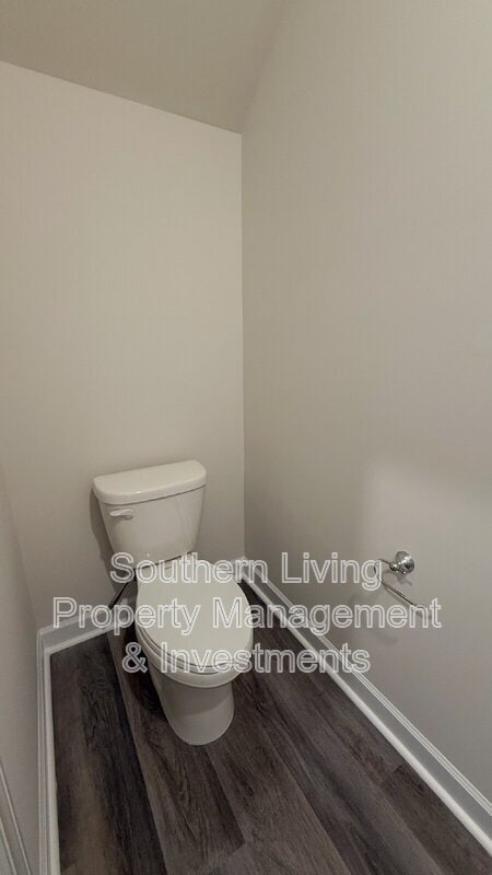 Building Photo - 1423 Old Rivers Rd