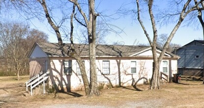Building Photo - On Special: Two Bedroom Ranch Duplex in North Gallatin!