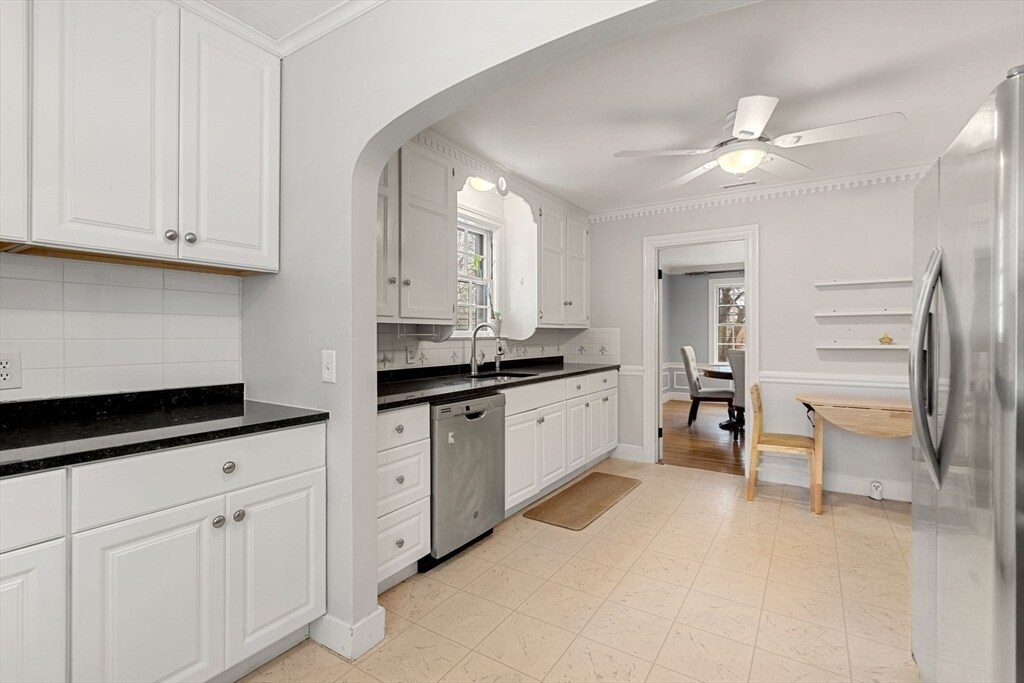 Building Photo - 233 Bonad Rd