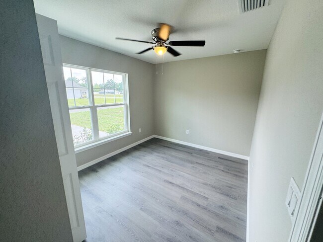 Building Photo - 6574 SE 108 Ln