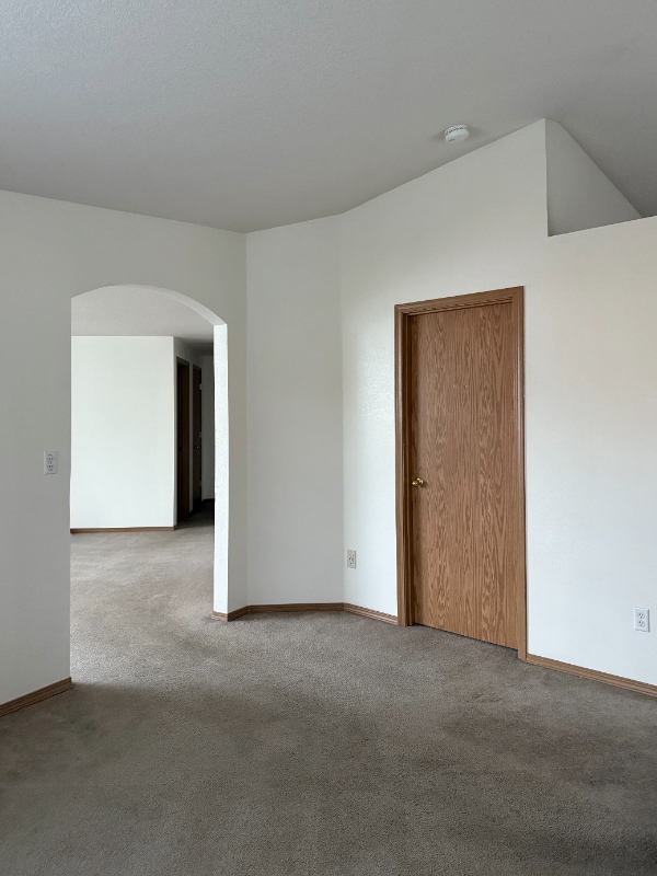 Building Photo - 109 Wilshire Way