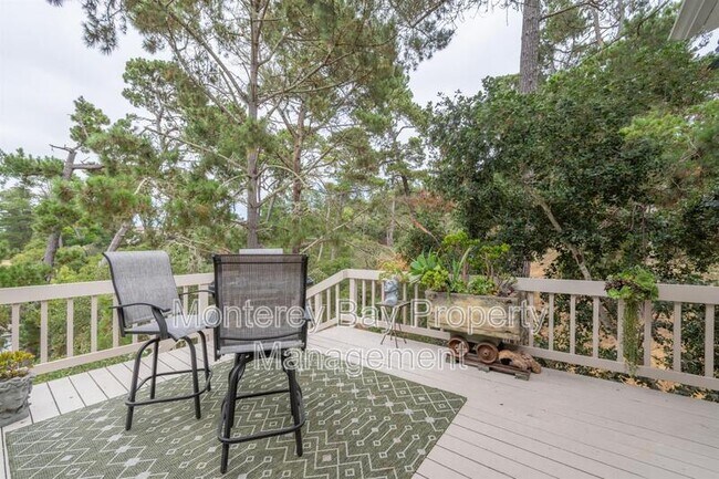 Building Photo - 18 Deer Stalker Path