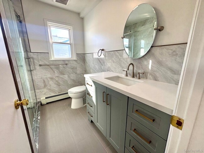 Building Photo - 225 Cleveland Ave