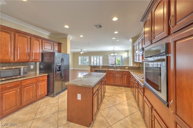 Building Photo - 2219 Bannerwood St