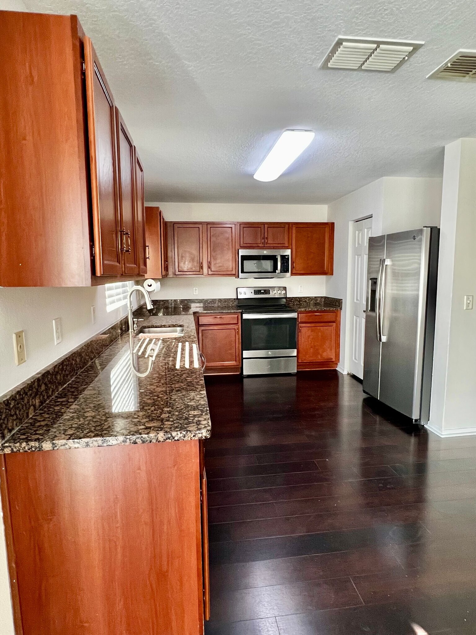 Building Photo - 18916 Randall Pl