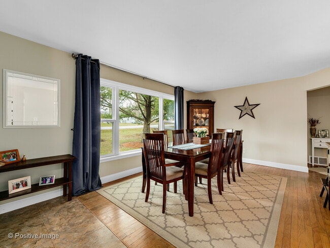 Building Photo - 749 Gamble Dr