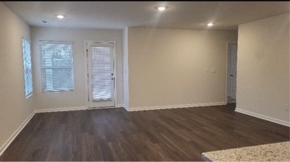 Building Photo - 398 Jackson Pt Cir