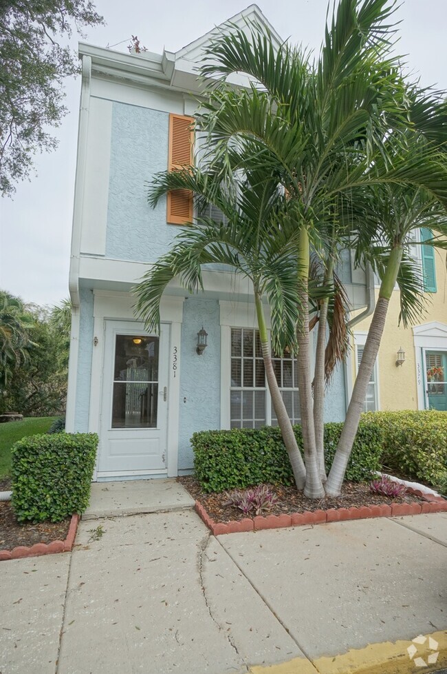 Building Photo - 2-Bedroom, 2 1/2-Bath, Gated South Tampa C...