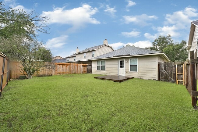 Building Photo - 702 Heatherton Hill Ln