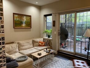 Building Photo - 36 Dartmouth St