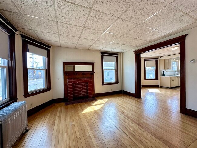 Building Photo - 58 Franklin St