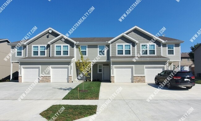 Primary Photo - Gorgeous Like New-Built in 2020-Louisburg ...