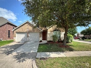 Building Photo - 256 White Dr
