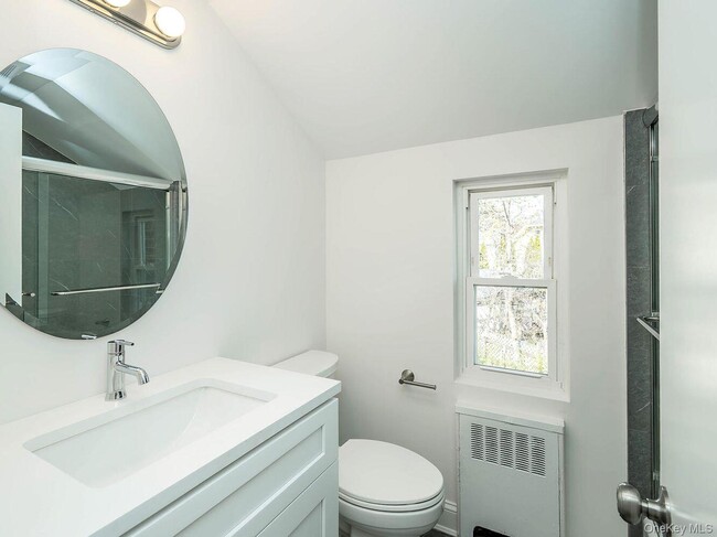 Building Photo - 2 B Jefferson Ct