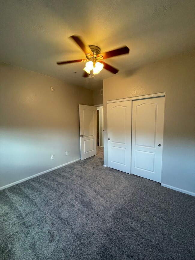 Building Photo - Spacious 2 Bed Condo in Arvada's Maple Lea...