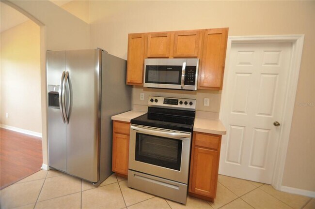 Building Photo - 37 Louisburg Ln