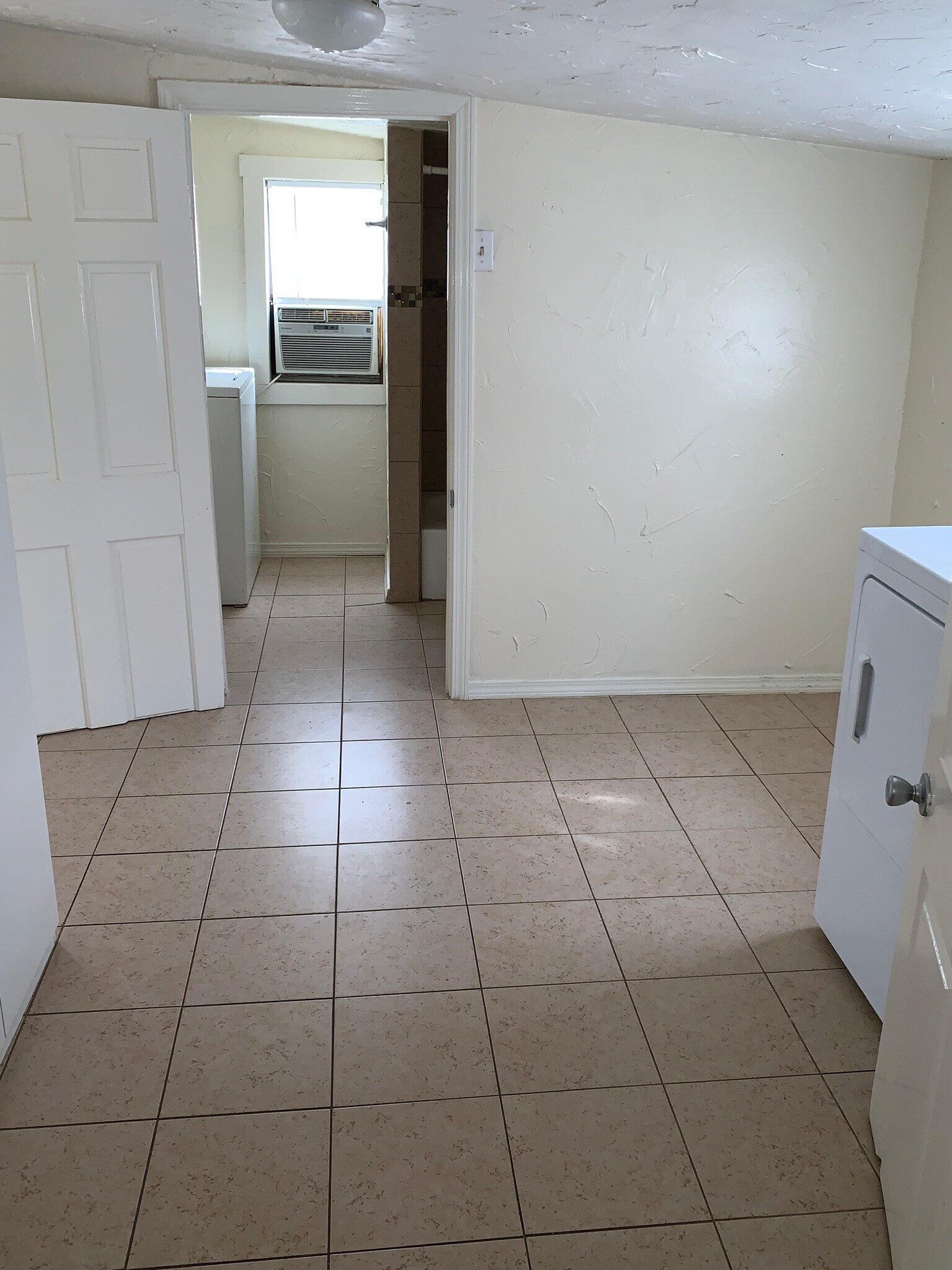 Building Photo - 1110 Wilson St