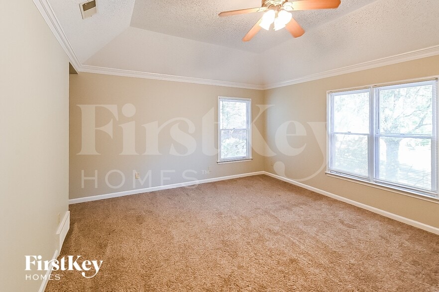 Building Photo - 8661 Beckenham Dr