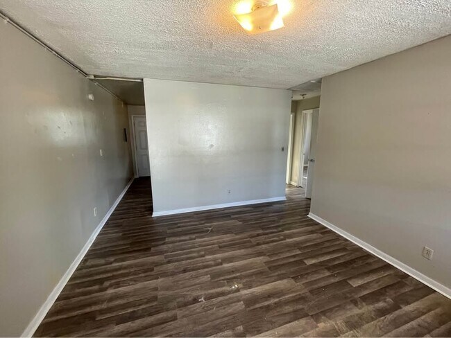 Building Photo - 1624 W 36th St