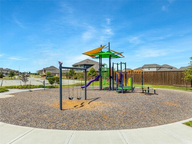 Building Photo - 12107 Willow Holw Ln