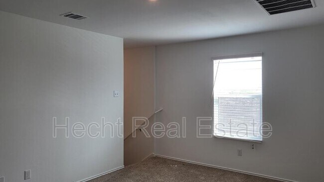 Building Photo - 348 Geode Glen