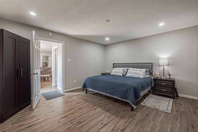 Building Photo - 15211 Camino Del Sol Dr