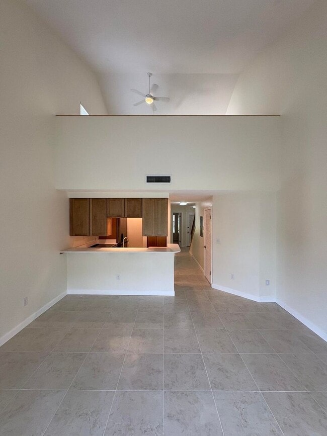 Building Photo - 2 Bedroom in Bluewater Bay!