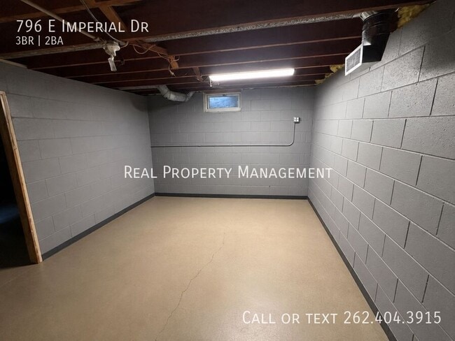 Building Photo - 796 E Imperial Dr