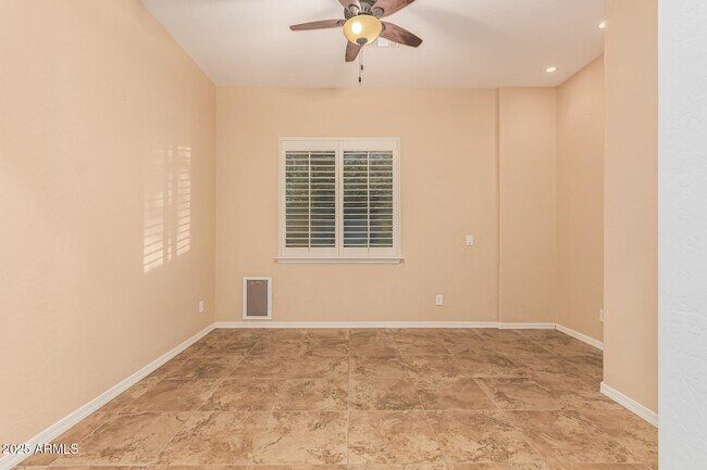 Building Photo - 4721 E Aldea Rd