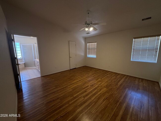 Building Photo - 1331 Deborah Dr